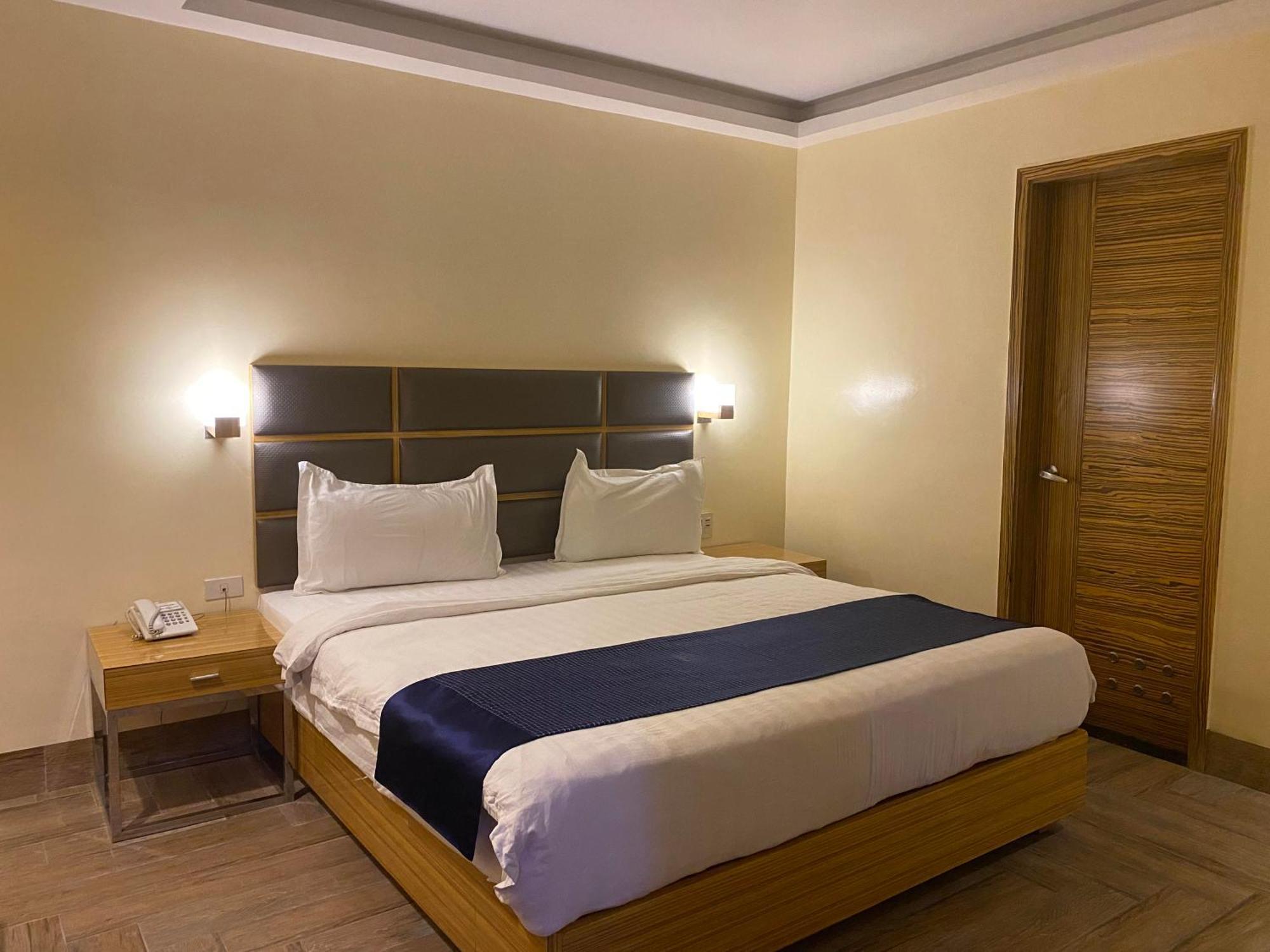 Sun Star Grand Hotel Manila Eksteriør billede